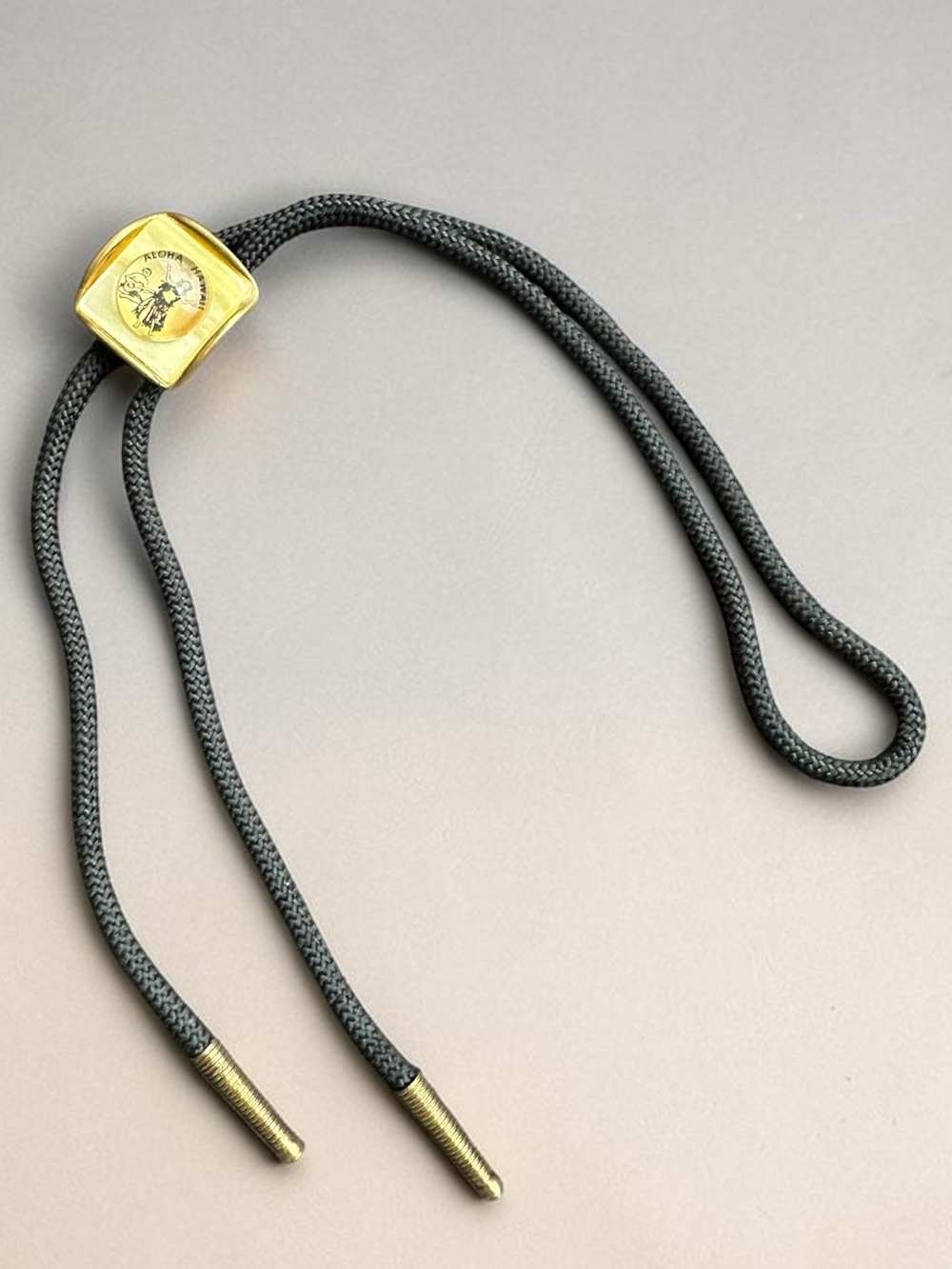 Vintage Aloha Hawaii Souvenir Bolo Tie - Hula Dancer & Musician, Gold Tone